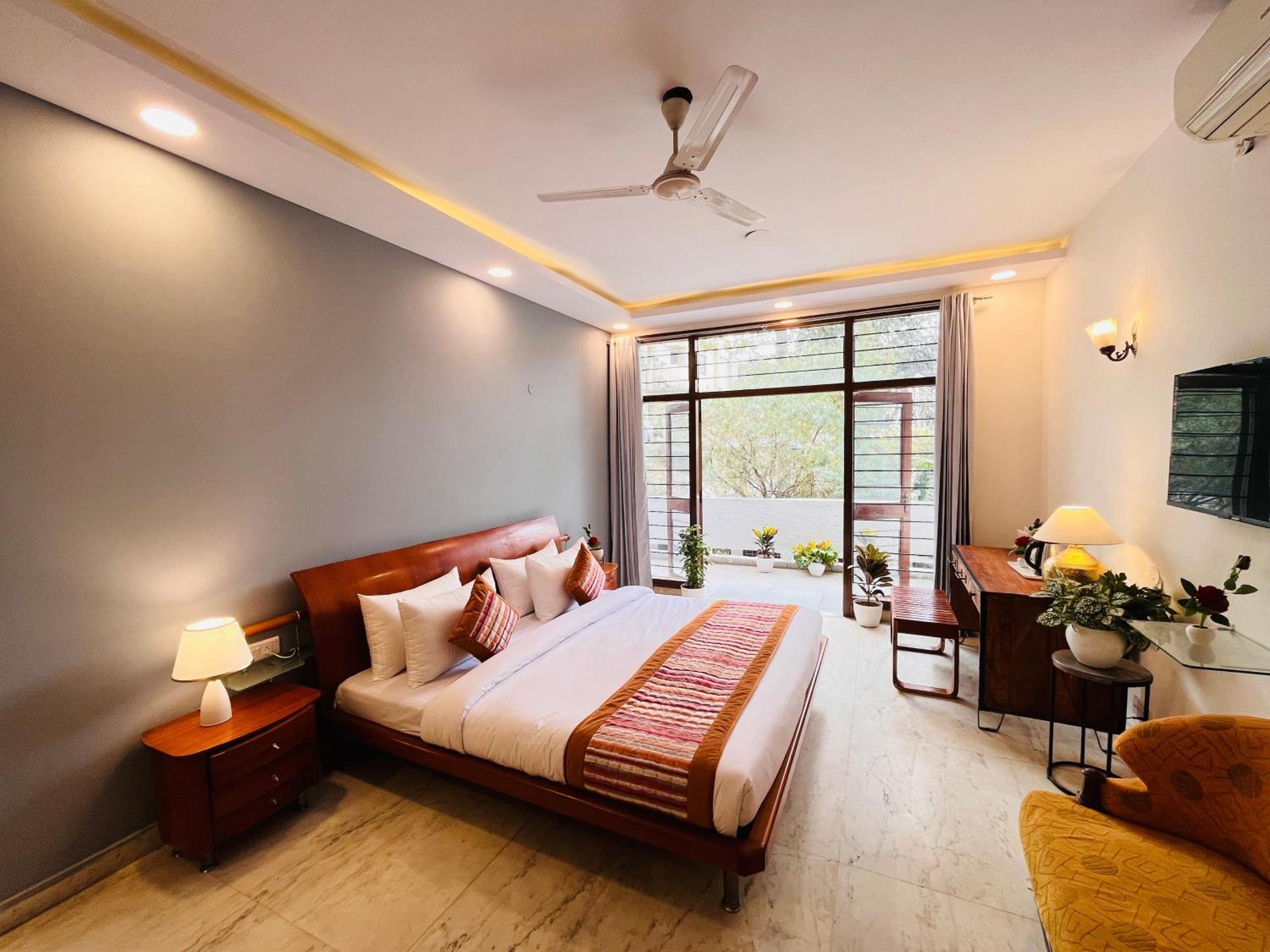 Grove Residency Hauz Khas New Delhi Couple Friendly Hotel Exterior photo
