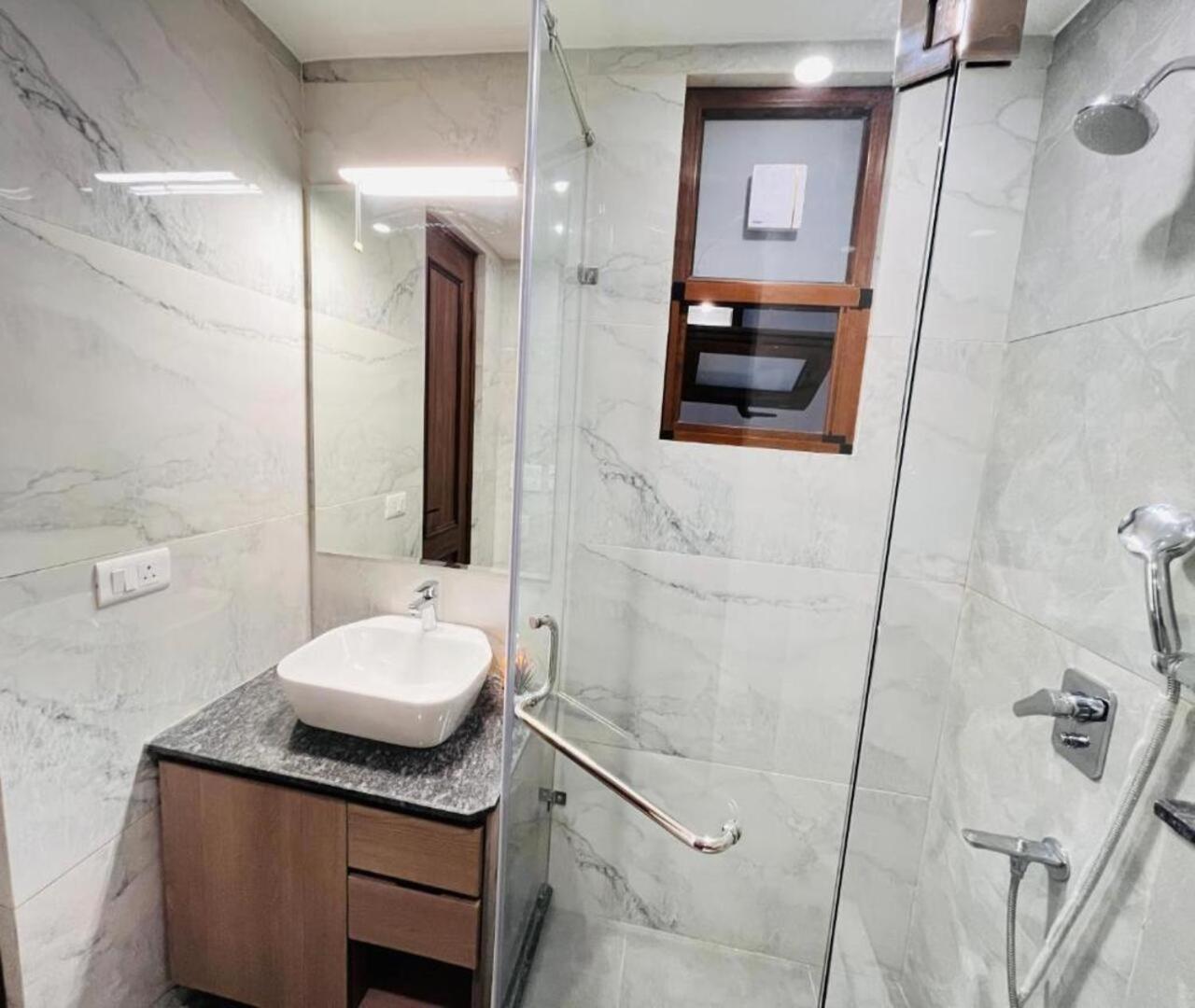 Grove Residency Hauz Khas New Delhi Couple Friendly Hotel Exterior photo