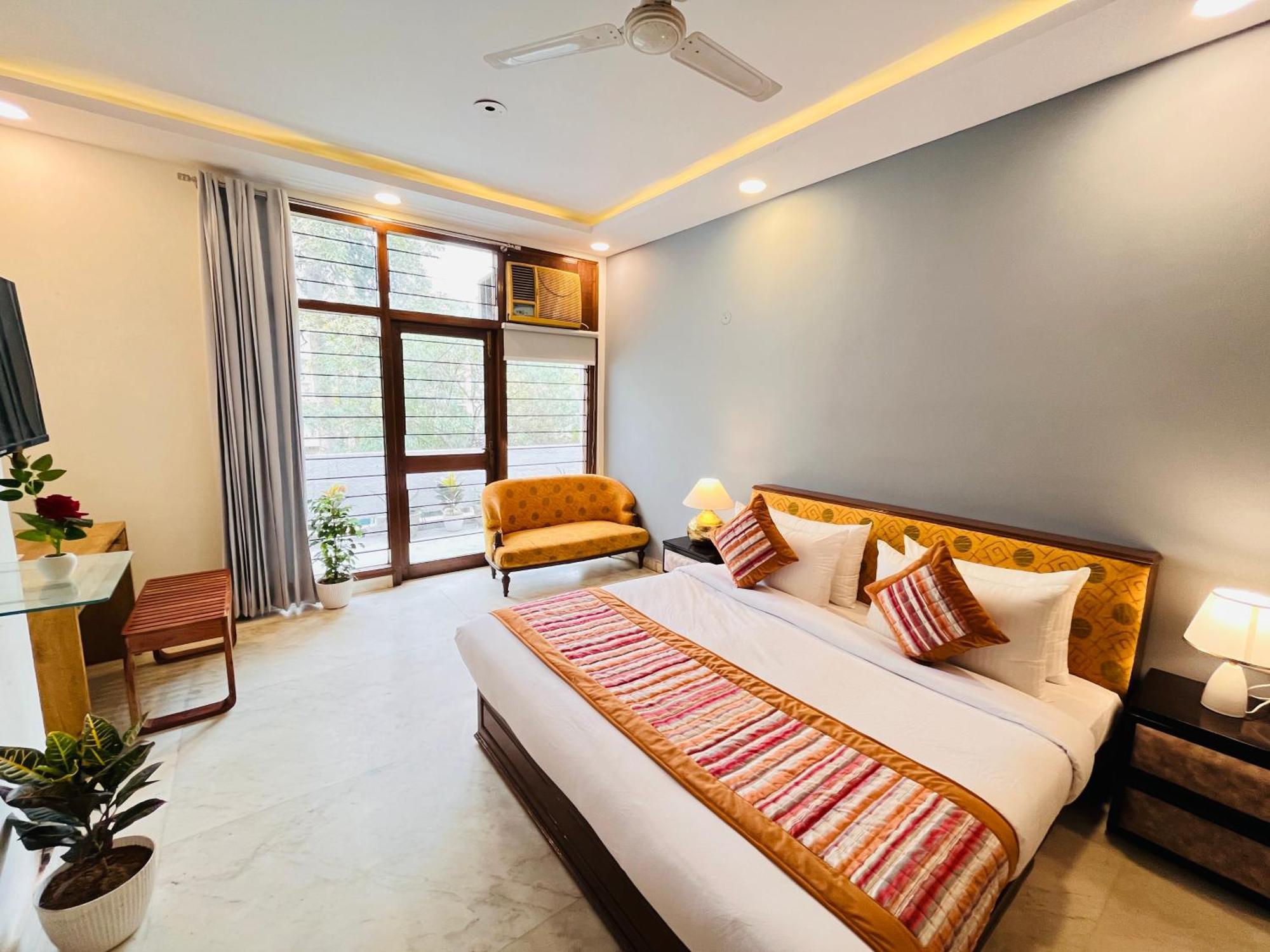 Grove Residency Hauz Khas New Delhi Couple Friendly Hotel Exterior photo