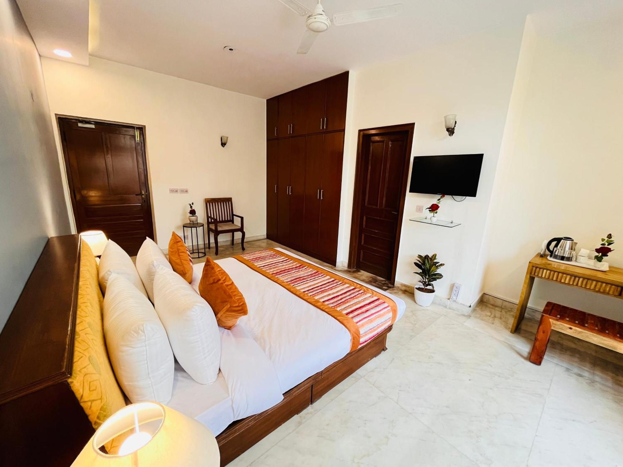Grove Residency Hauz Khas New Delhi Couple Friendly Hotel Exterior photo