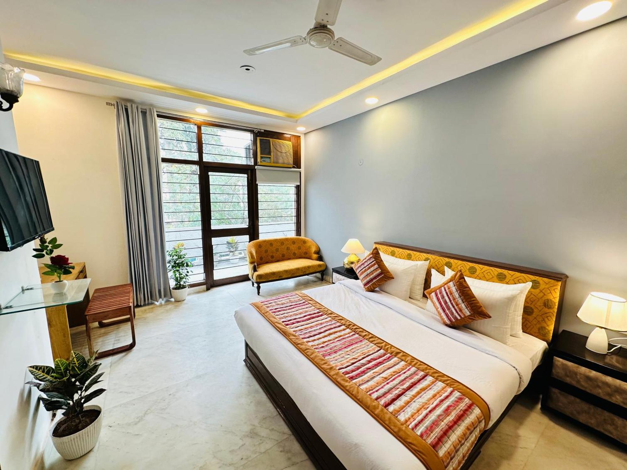 Grove Residency Hauz Khas New Delhi Couple Friendly Hotel Exterior photo