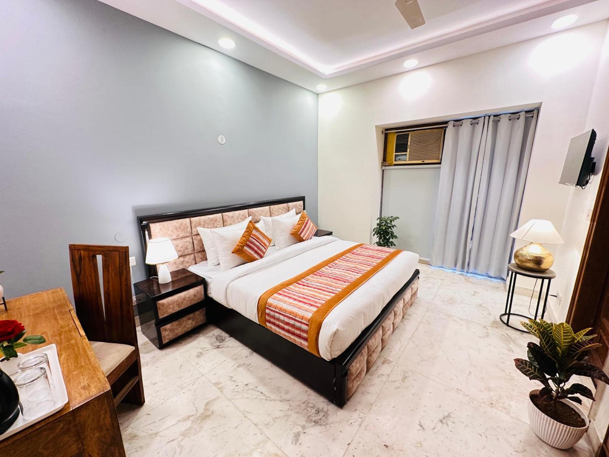 Grove Residency Hauz Khas New Delhi Couple Friendly Hotel Exterior photo